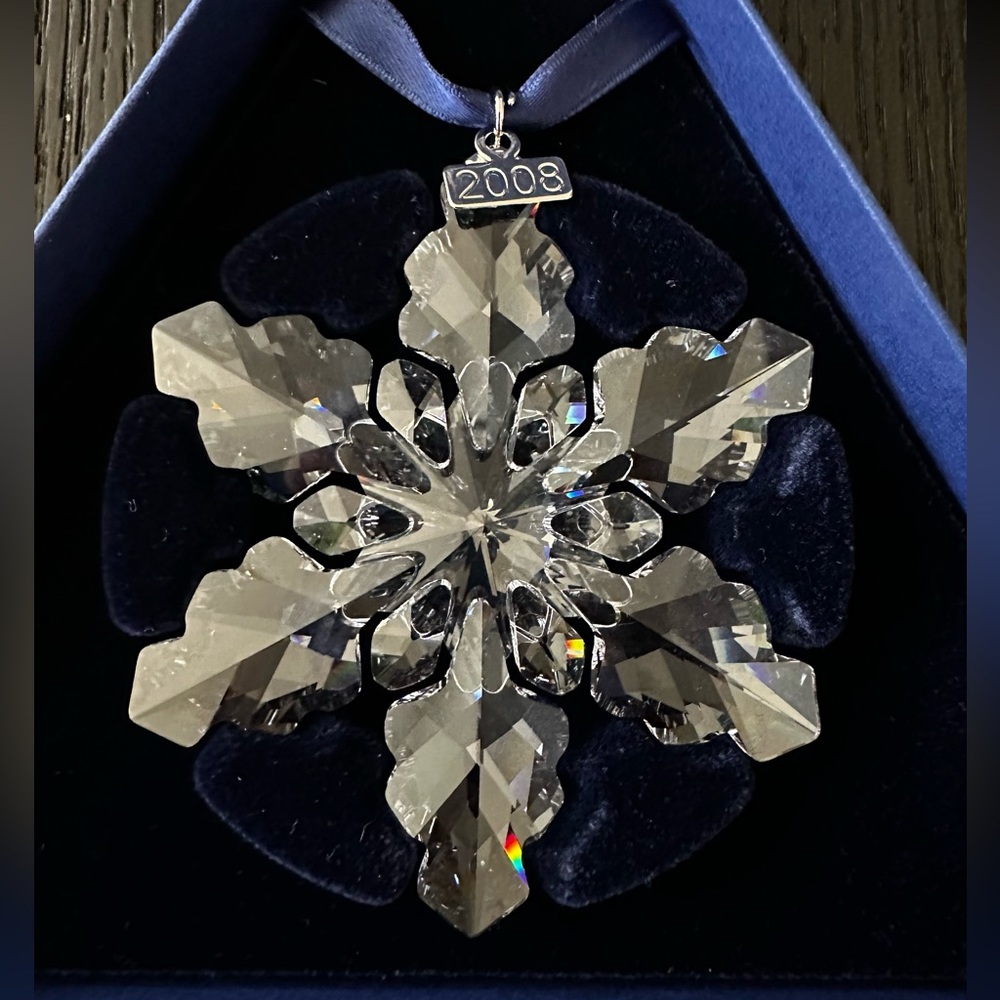 2008 Swarovski Crystal Snowflake Ornament